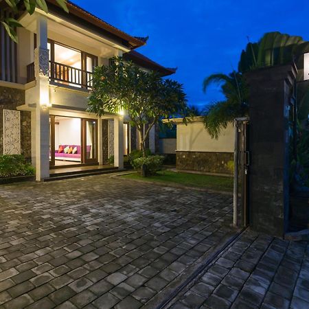 Villa Sabasanti Gianyar Keramas Exterior foto